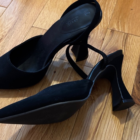 Ardene Black Pointed Slingback Heels - Picture 2 of 5